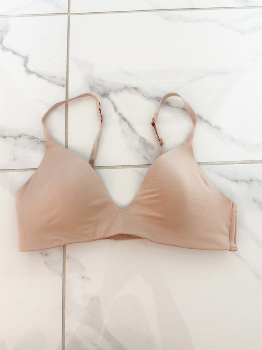 SKIMS T-SHIRT DEMI BRA wireless form 34B in clay - Picture 2 of 7
